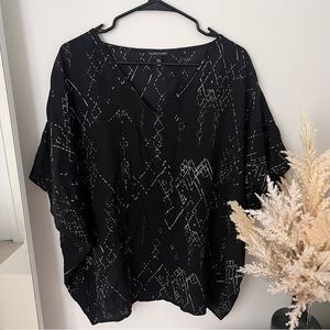 EILEEN FISHER Printed Silk V Neck Wedge Blouse